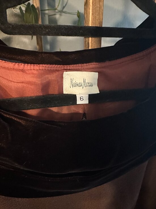 Vintage Neiman Marcus 100% Wool Dress Size 6 - Picture 5 of 5